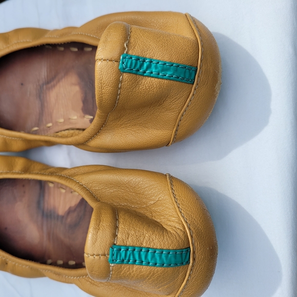 Tieks Tan Leather Ballet Flats Size 8 - Picture 2 of 4
